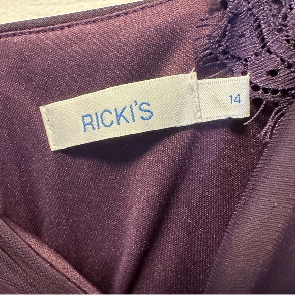 Purple Lace Detail Mini Dress - Picture 4 of 4